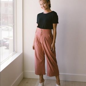 Albion Fit Rouge Audrey Capris